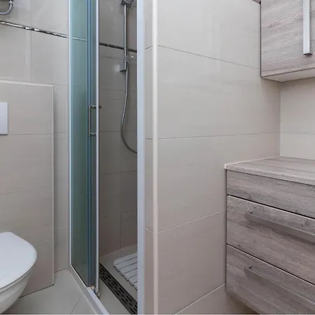 アパート Apartment Rovanjska