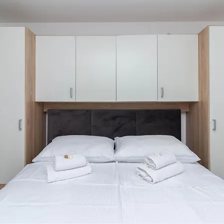 Apartment Rovanjska רובנסקה